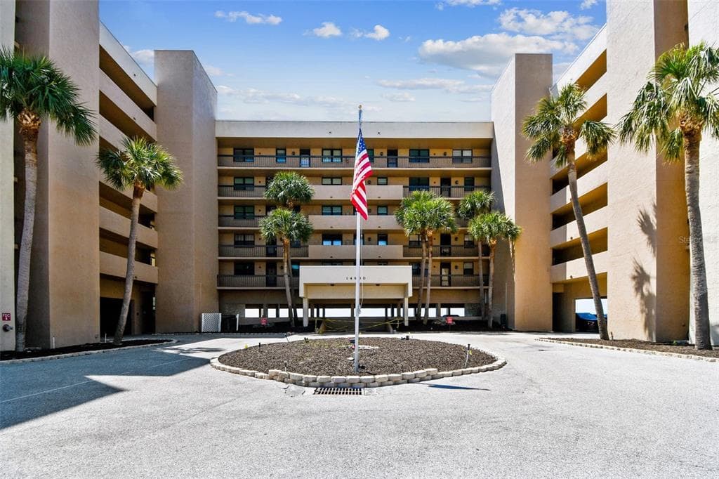 14900 GULF BOULEVARD UNIT 212 MADEIRA BEACH, FL 33708