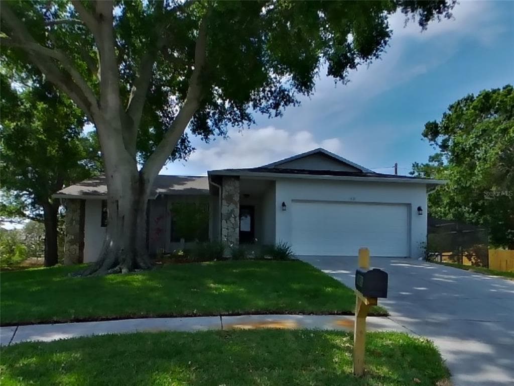 1421 IRONWORKS LANE TARPON SPRINGS, FL 34689