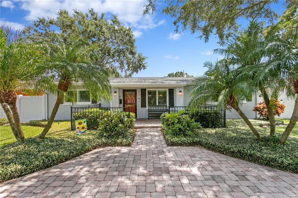 430 44TH AVENUE NE ST PETERSBURG, FL 33703