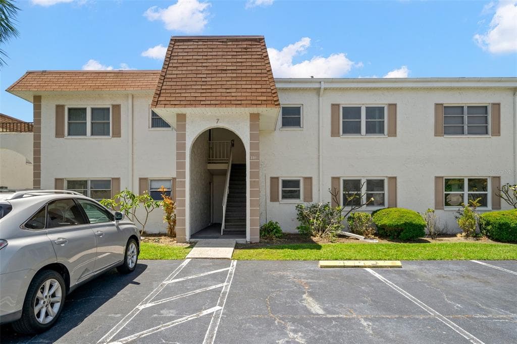 381 S MCMULLEN BOOTH ROAD UNIT 72 CLEARWATER, FL 33759