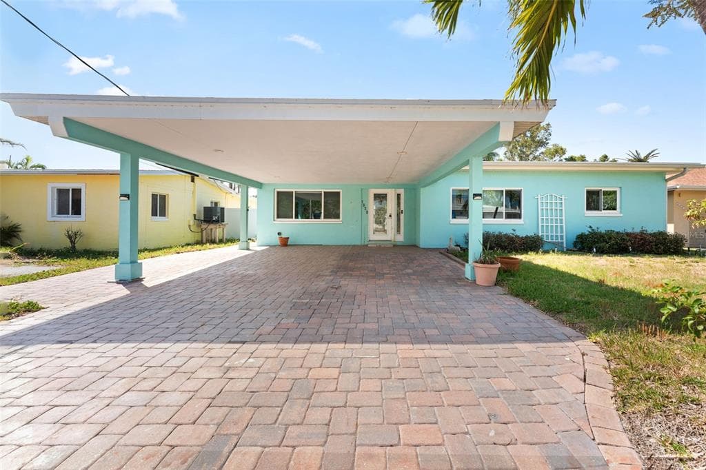 1025 BOCA CIEGA ISLE DRIVE ST PETE BEACH, FL 33706