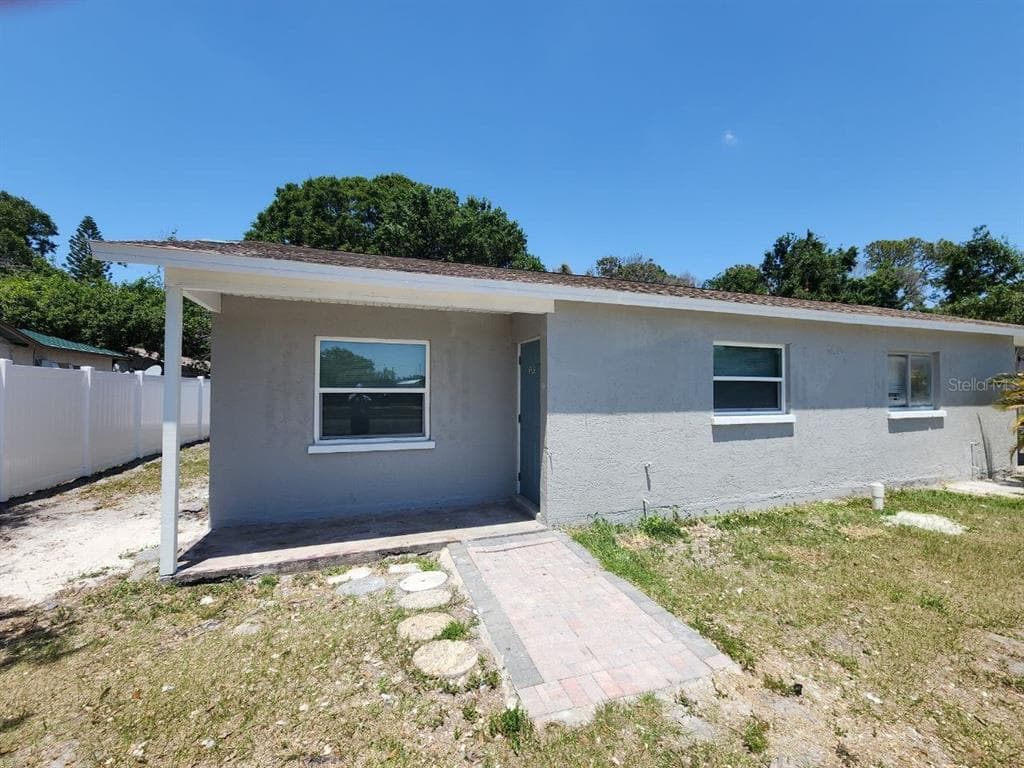 1205 62ND AVENUE E BRADENTON, FL 34203