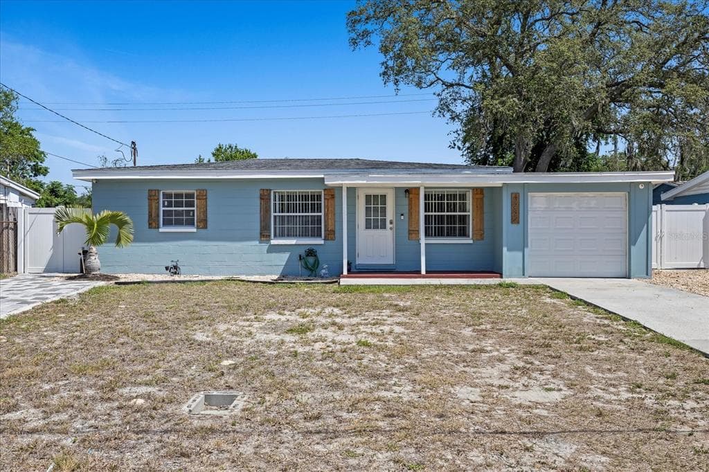 4232 N SANDALWOOD CIRCLE TAMPA, FL 33617