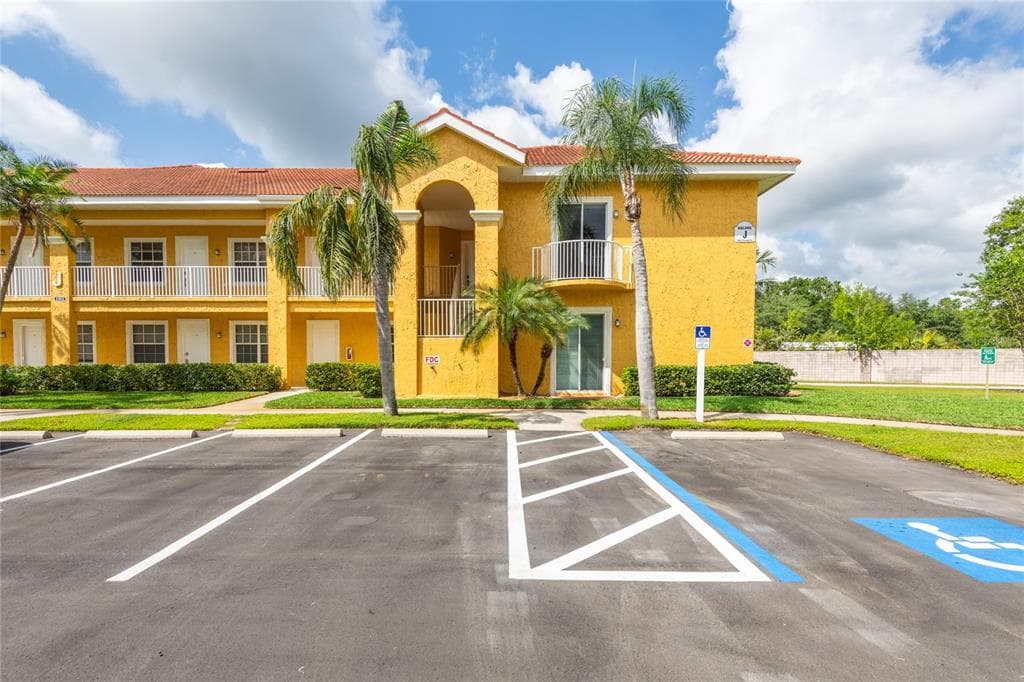 21012 PICASSO COURT UNIT J201 LAND O LAKES, FL 34637
