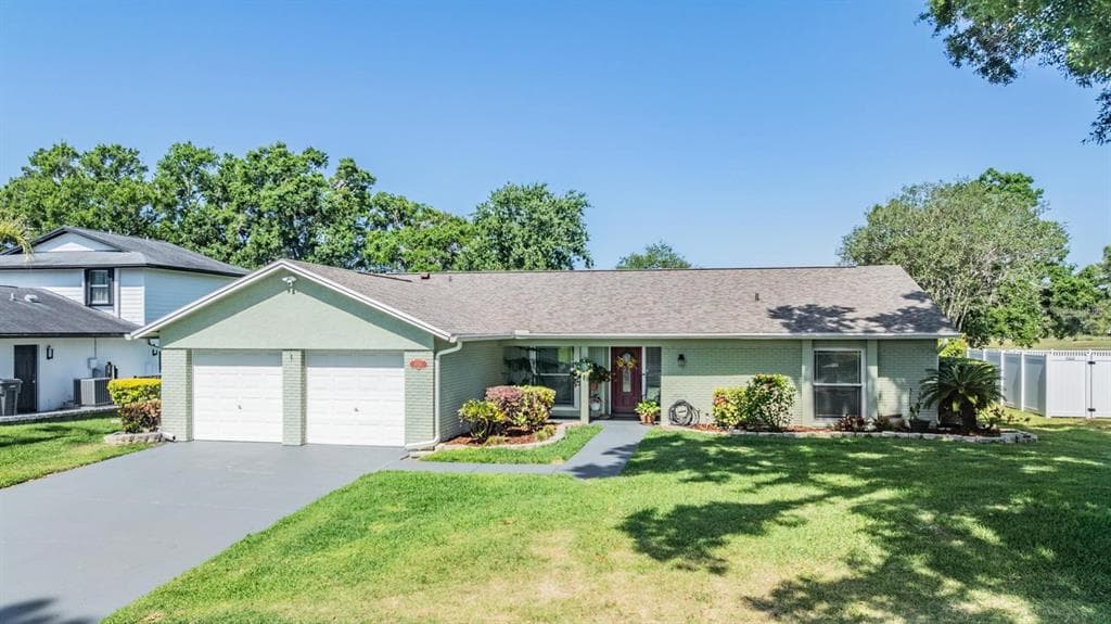 16214 W COURSE DRIVE TAMPA, FL 33624