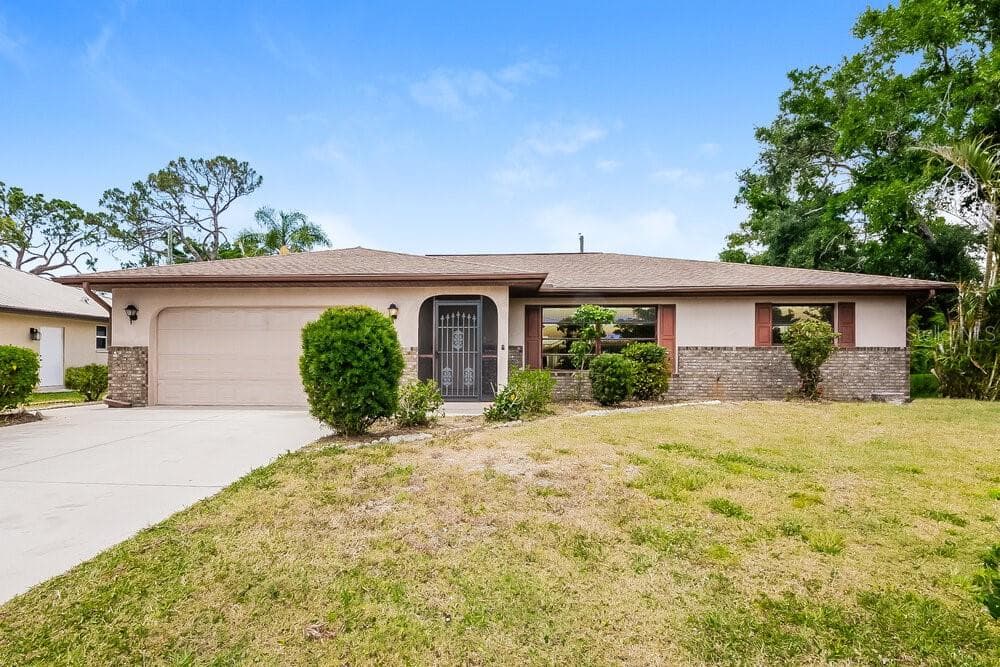 330 SOUTHLAND ROAD VENICE, FL 34293