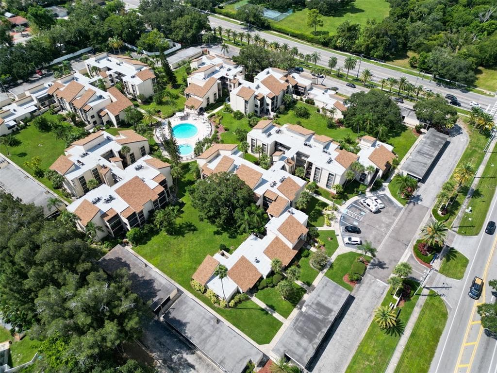 2211 BELLEAIR ROAD UNIT D3 CLEARWATER, FL 33764