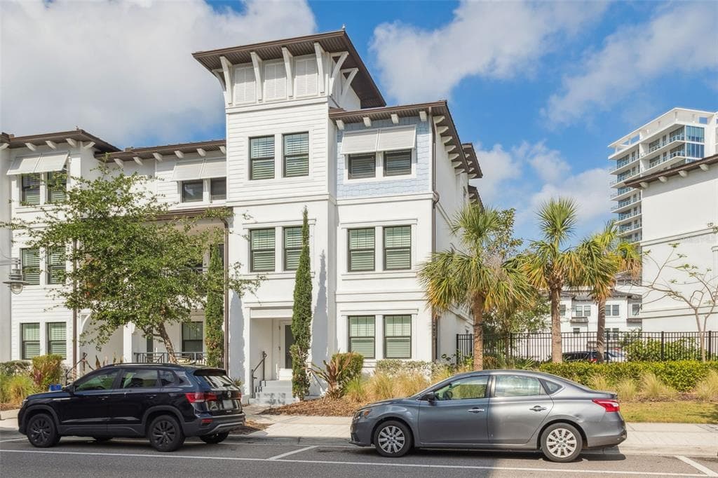 5351 BRIDGE STREET UNIT 9 TAMPA, FL 33611