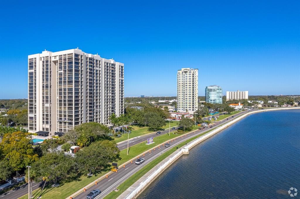 3301 BAYSHORE BOULEVARD UNIT 1001E TAMPA, FL 33629