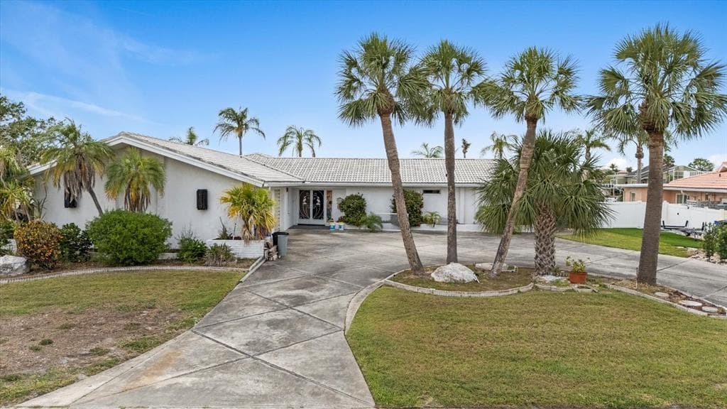 5611 PILOTS PLACE NEW PORT RICHEY, FL 34652