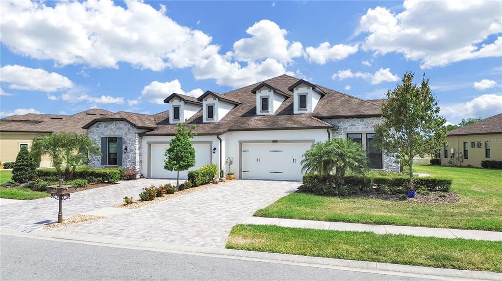 4300 BARLETTA COURT WESLEY CHAPEL, FL 33543