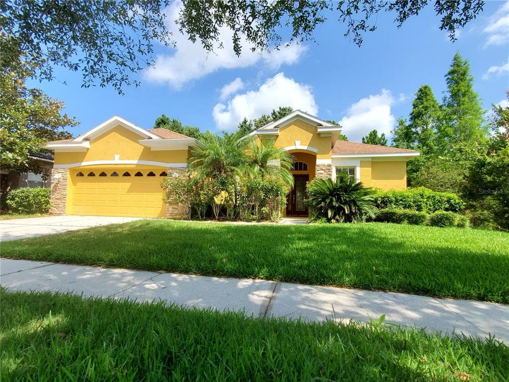12825 CASTLEMAINE DRIVE TAMPA, FL 33626