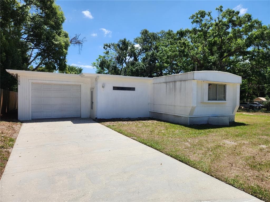 4105 WEDGEMERE DRIVE TAMPA, FL 33610