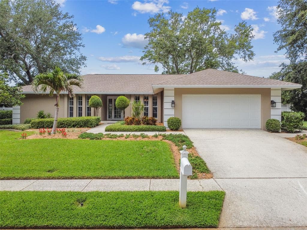 607 GROVEWOOD LANE LARGO, FL 33770