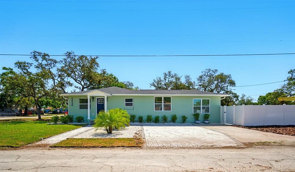 5030 9TH AVENUE S GULFPORT, FL 33707