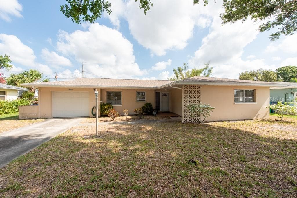 11029 90TH AVENUE SEMINOLE, FL 33772