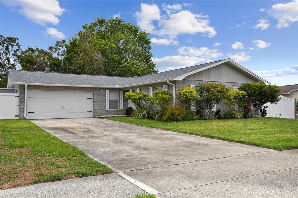 1812 TEAKWOOD LANE DUNEDIN, FL 34698