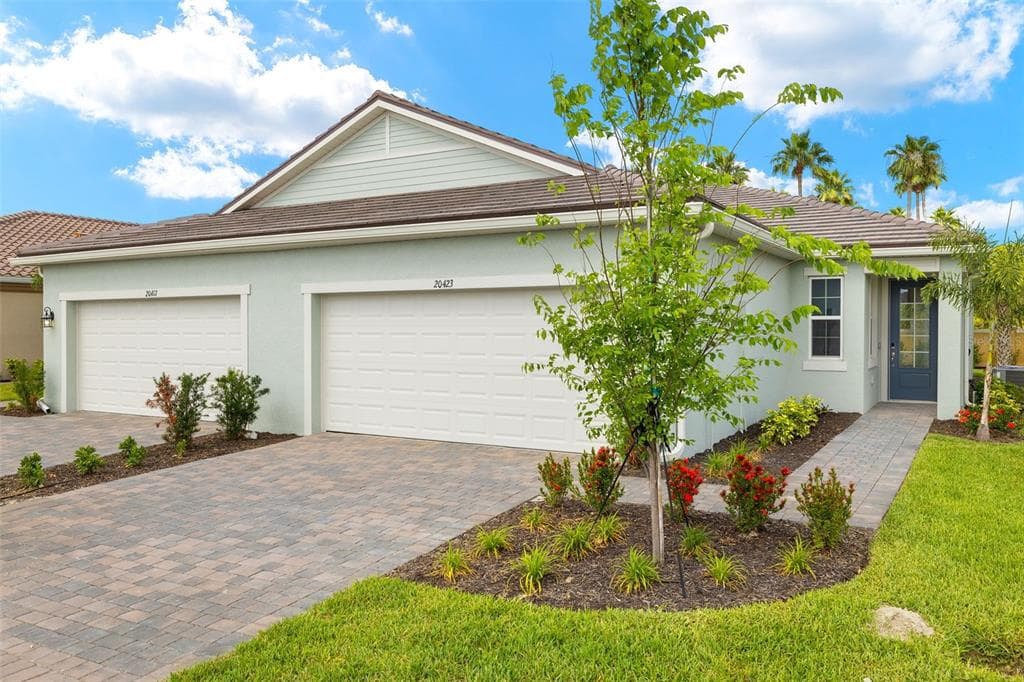 20423 SYMPHONY PLACE VENICE, FL 34293