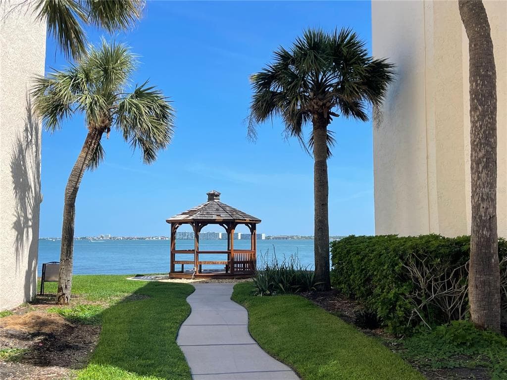 5736 LA PUERTA DEL SOL BOULEVARD S UNIT 254 ST PETERSBURG, FL 33715