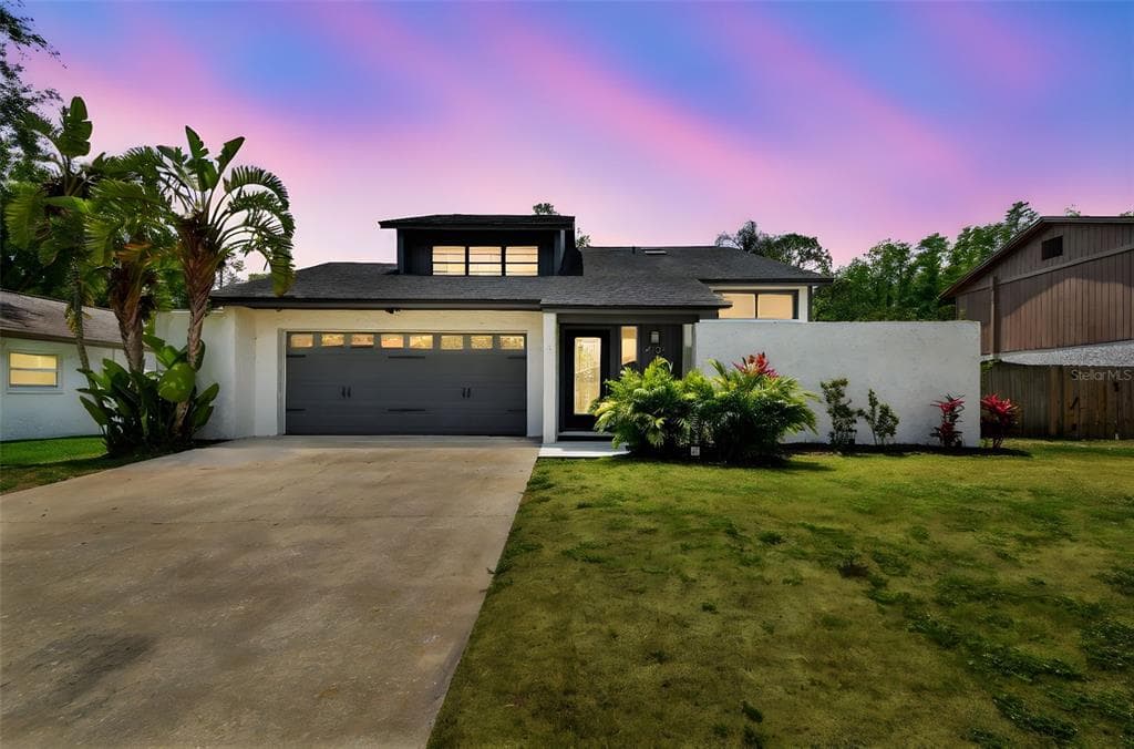4704 DEERWALK AVENUE TAMPA, FL 33624