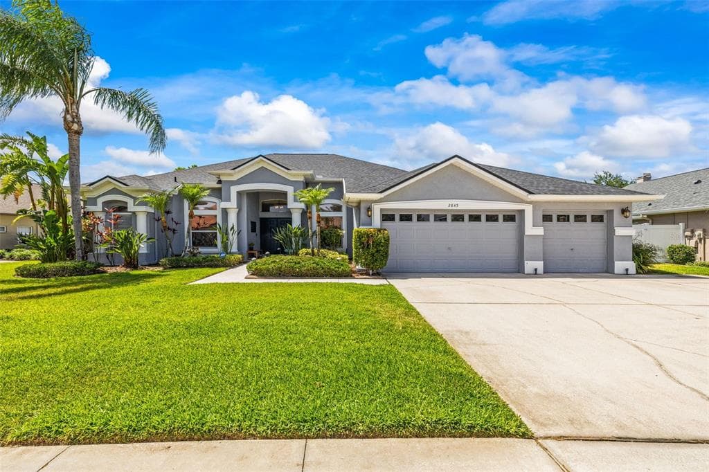 2845 MOSSY TIMBER TRAIL VALRICO, FL 33596