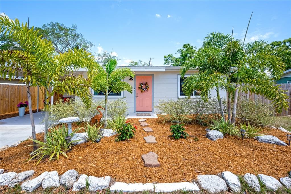 5365 FLAMINGO DRIVE ST PETERSBURG, FL 33714