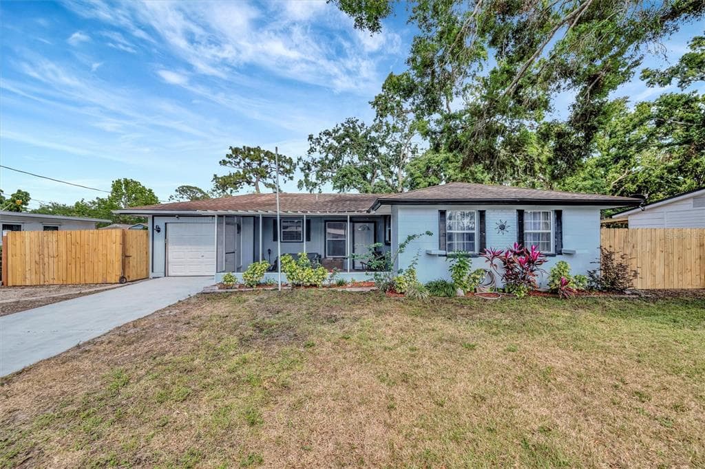 15591 DARIEN WAY CLEARWATER, FL 33764