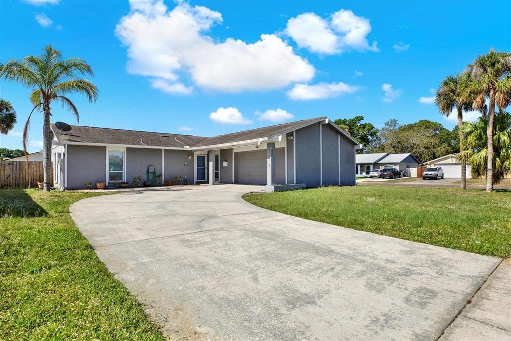 8520 WOODALL COURT TAMPA, FL 33615