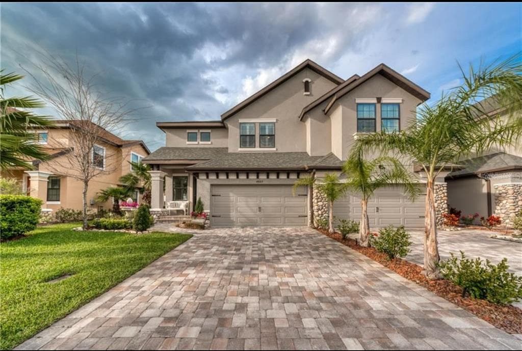 4689 WANDERING WAY