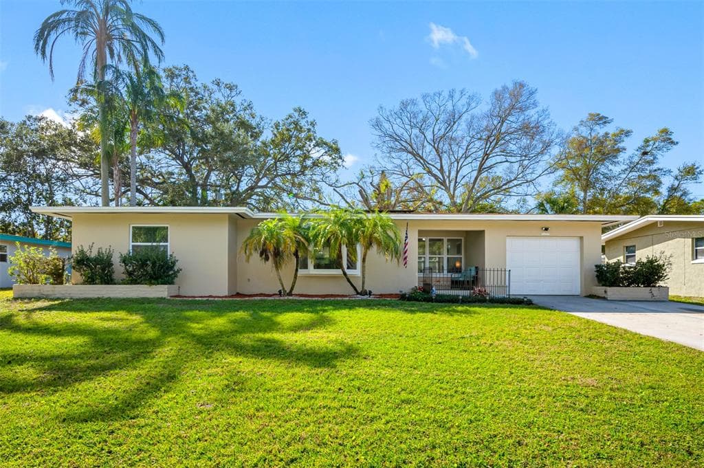 1411 PINEBROOK DRIVE