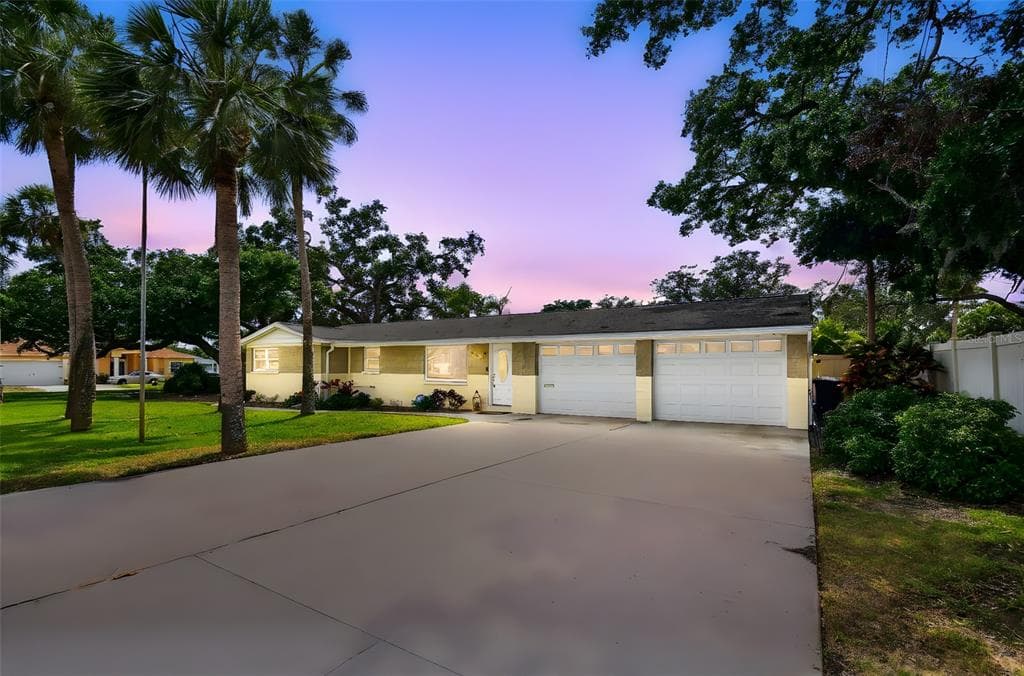 5055 29TH STREET S ST PETERSBURG, FL 33712