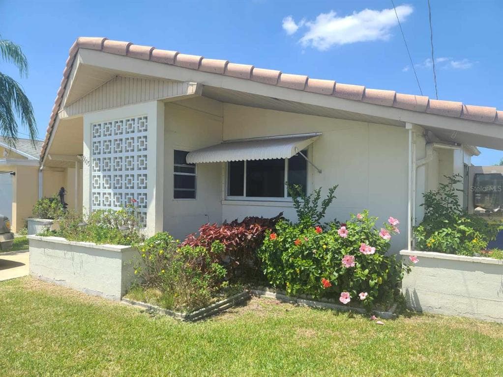 5105 BONITO DRIVE NEW PORT RICHEY, FL 34652