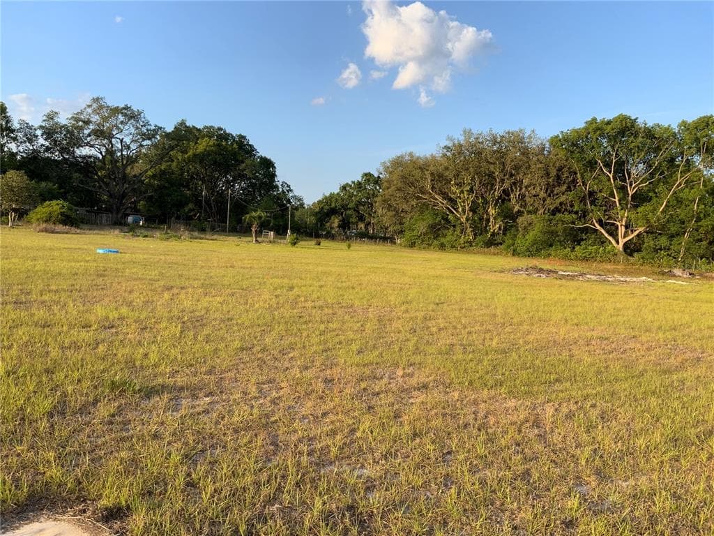 37219 TUCKER ROAD ZEPHYRHILLS, FL 33541