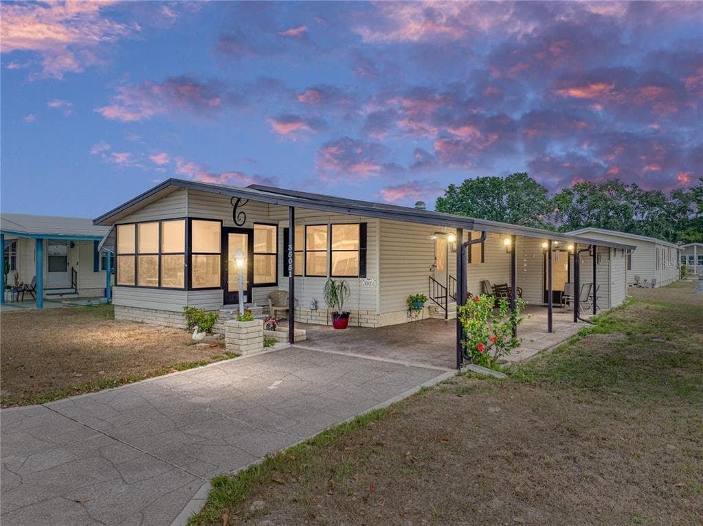 35051 COLONY HILLS DRIVE ZEPHYRHILLS, FL 33541