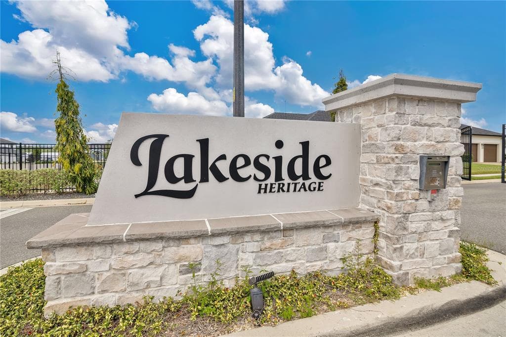 4927 DECKSIDE LOOP LAKELAND, FL 33812