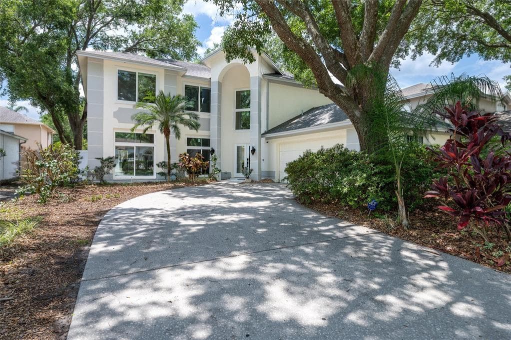 9315 KNIGHTSBRIDGE COURT TAMPA, FL 33647
