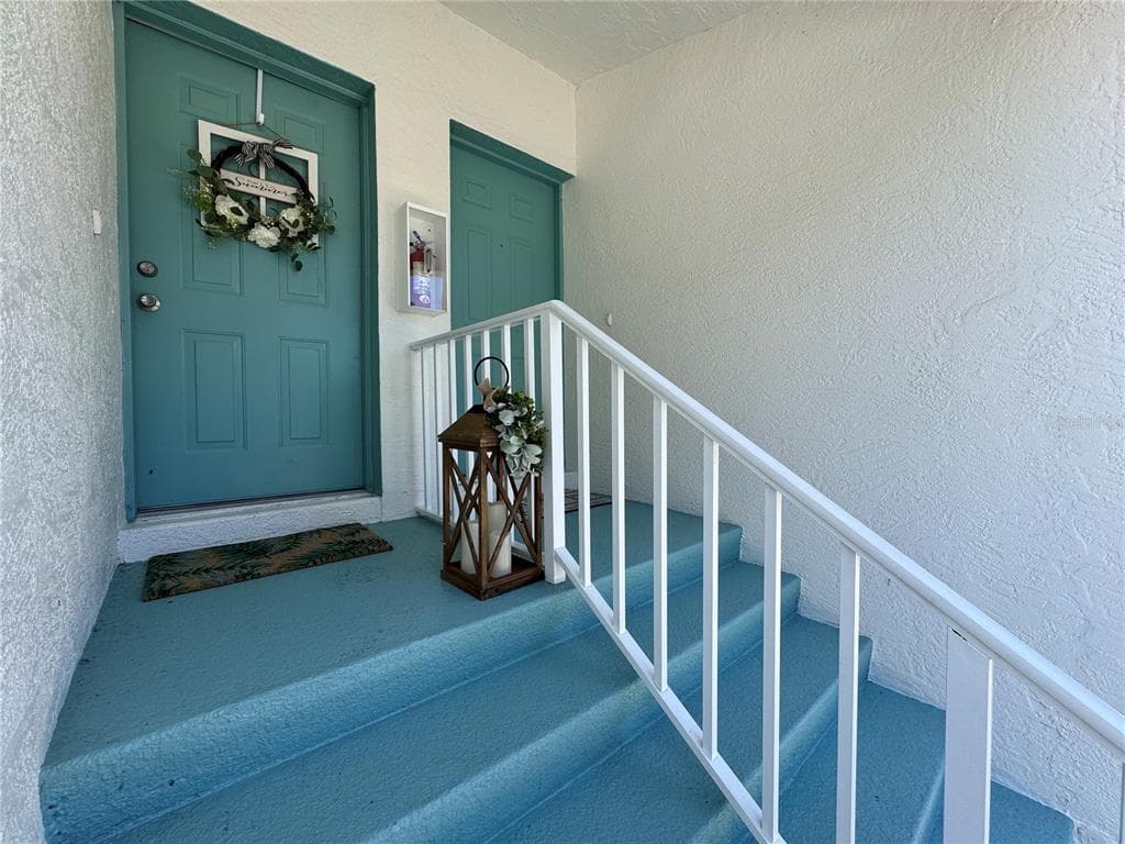 6534 FAIRWAY GARDENS DRIVE UNIT 17-201 BRADENTON, FL 34203