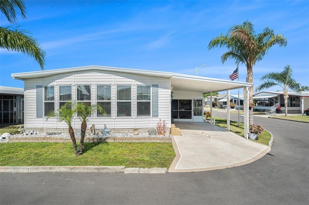 2133 OAHU DRIVE UNIT 140 HOLIDAY, FL 34691