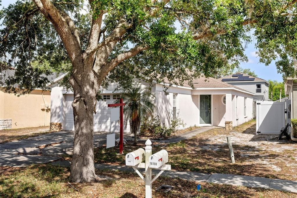 18106 LEMBRECHT WAY TAMPA, FL 33647