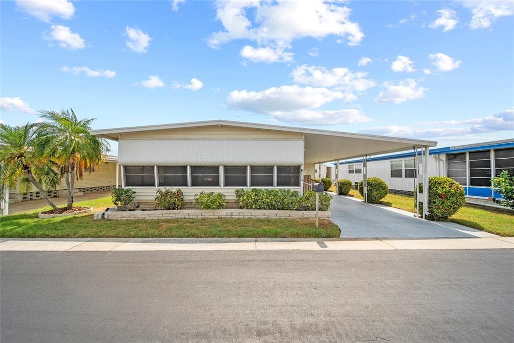 10359 S LAKE DRIVE UNIT 238 LARGO, FL 33773