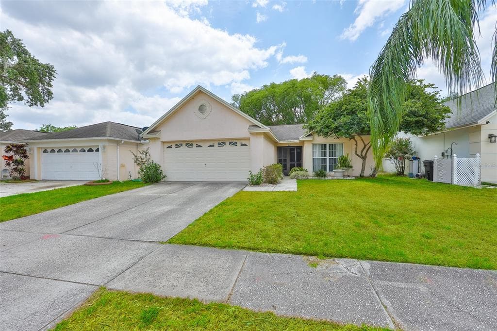 1005 HARDWOOD DRIVE VALRICO, FL 33596
