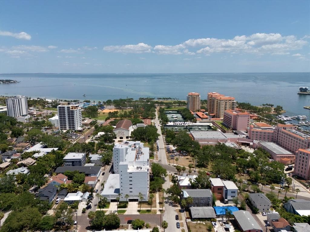 700 BEACH DRIVE NE UNIT 705