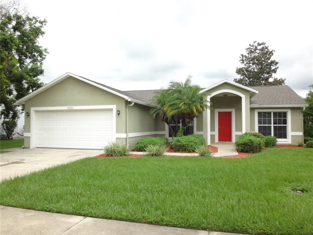 37437 LAUREL HAMMOCK DRIVE ZEPHYRHILLS, FL 33541