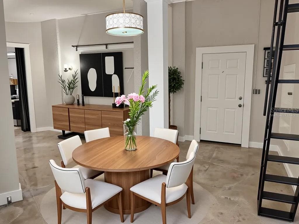 2305 W TEXAS AVENUE UNIT 6 TAMPA, FL 33629
