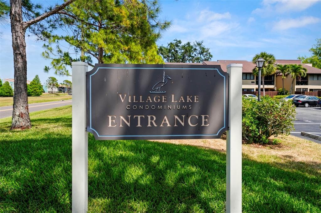 710 N VILLAGE DRIVE N UNIT 102 ST PETERSBURG, FL 33716