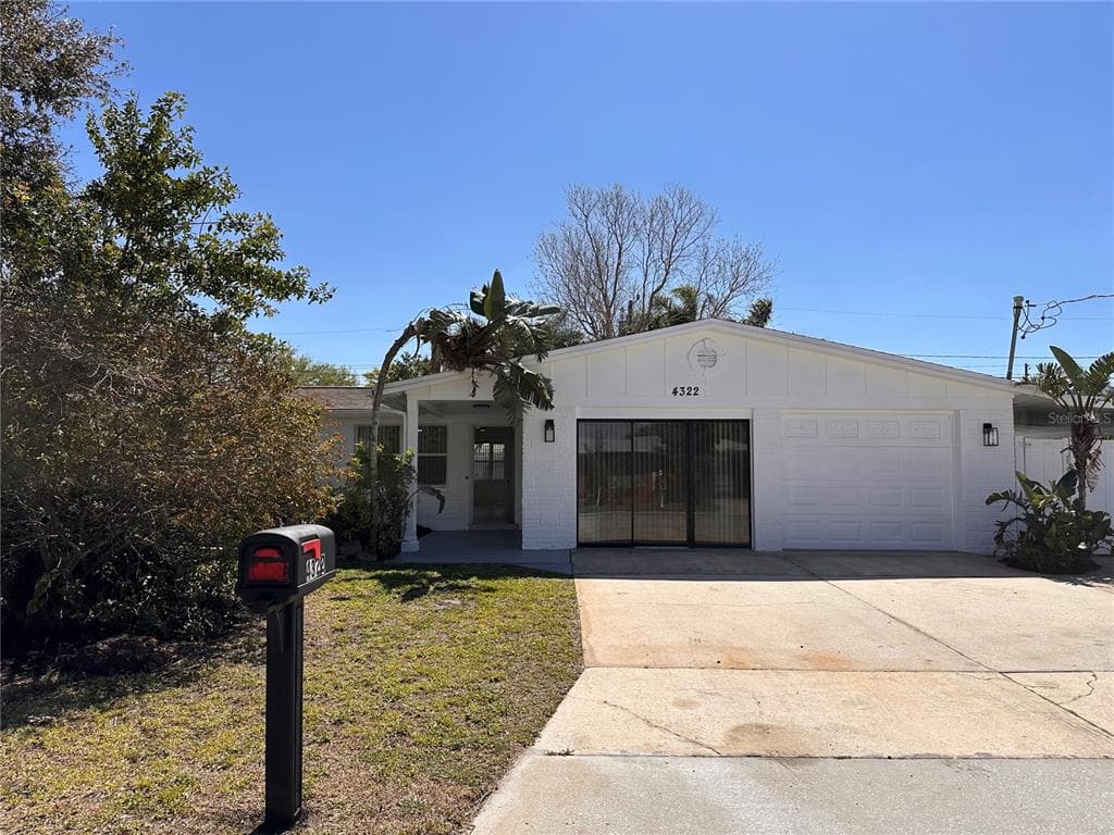 4322 BADEN DRIVE HOLIDAY, FL 34691