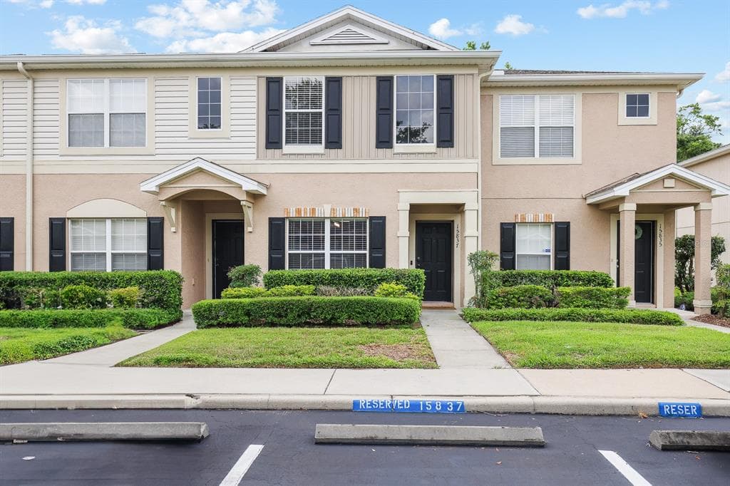 15837 FISHHAWK VIEW DRIVE LITHIA, FL 33547