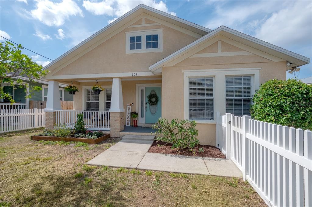 204 W FERN STREET TAMPA, FL 33604