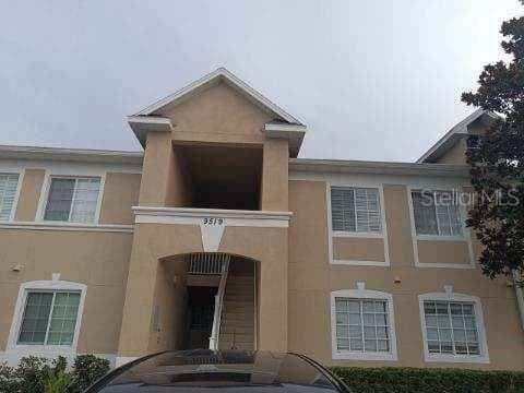 9519 AMBERDALE COURT UNIT 202 RIVERVIEW, FL 33578