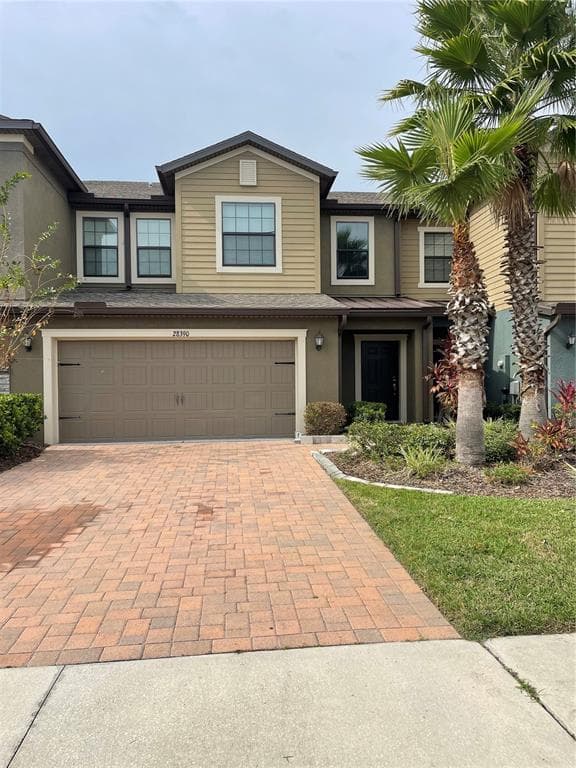 28390 TRANQUIL LAKE CIRCLE WESLEY CHAPEL, FL 33543